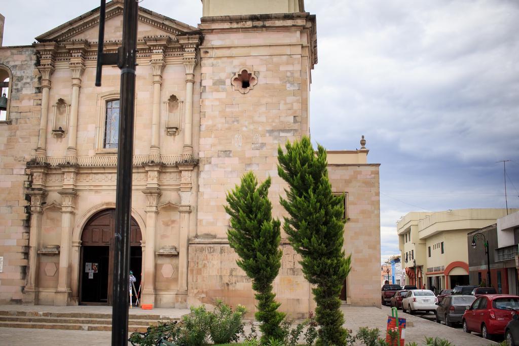 Guidi Hotel Linares Luaran gambar