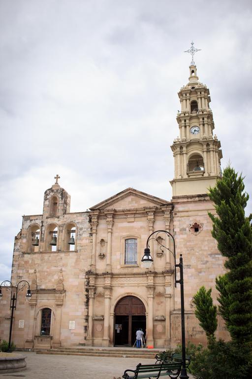 Guidi Hotel Linares Luaran gambar