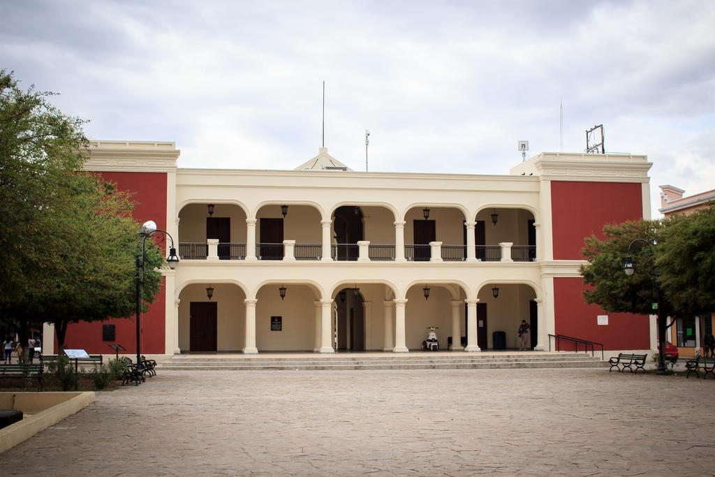 Guidi Hotel Linares Luaran gambar