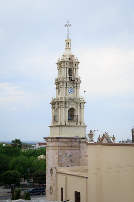 Guidi Hotel Linares Luaran gambar