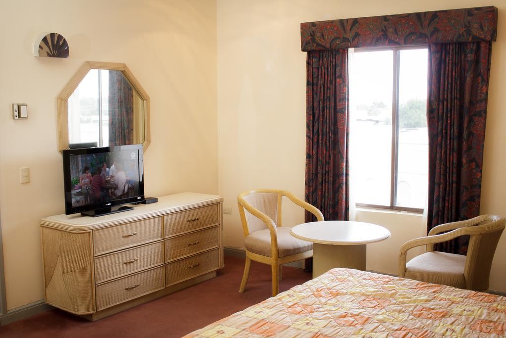Guidi Hotel Linares Luaran gambar