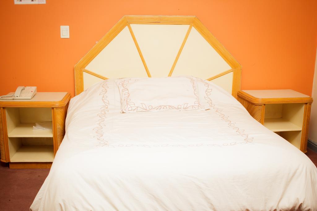 Guidi Hotel Linares Luaran gambar