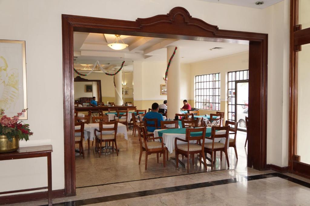 Guidi Hotel Linares Luaran gambar